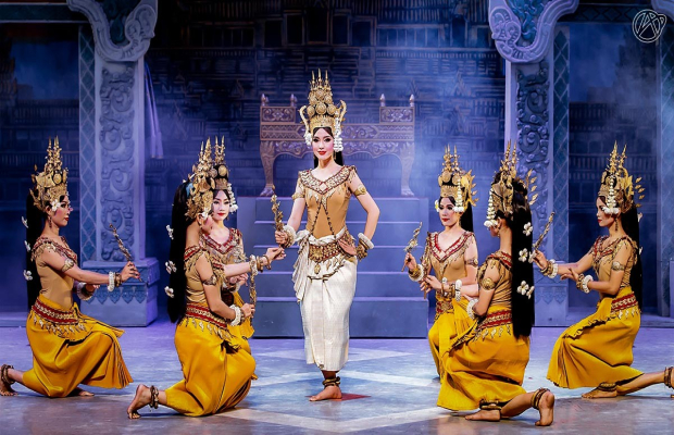 Apsara Theatre Show - Khmer Traditional Dancing Show