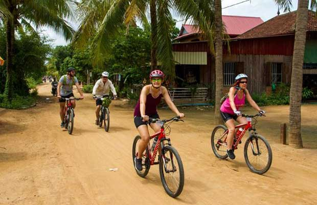 The Best Cycling Phnom Penh to Saigon - 12 days
