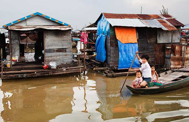 Kampong Phluk day trip