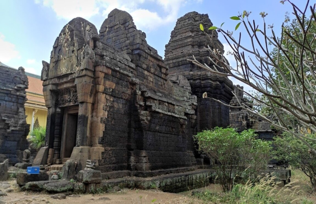 Travel From Phnom Penh to Sambor Preikuk