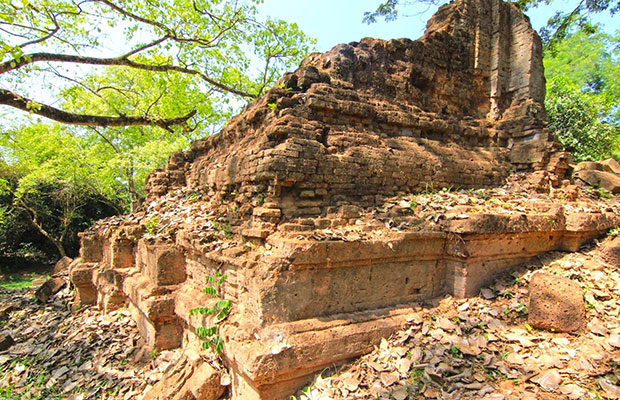 Prasat Ak Yom