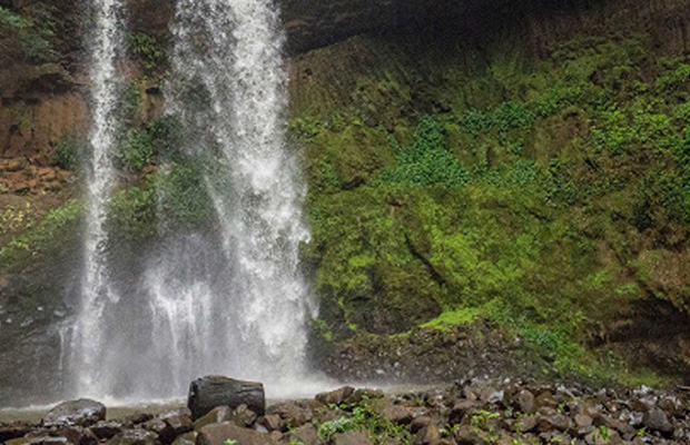 La Ang Khin Waterfall