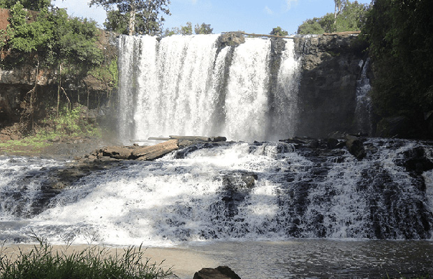 Lak Pok Bras Waterfall