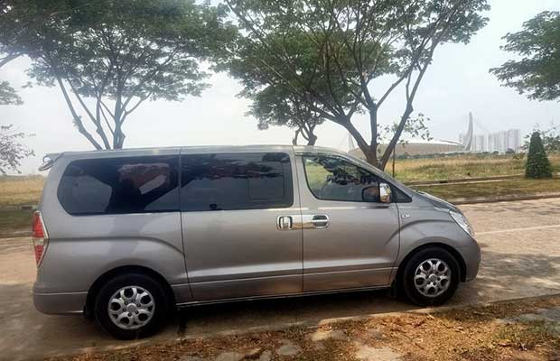 Cambodia Tourism Bus