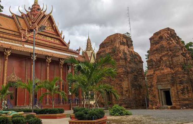 Neang Khmao Temple