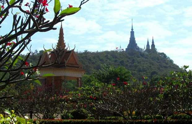 Phnom Penh Discover Oudong Mountain - Full Day