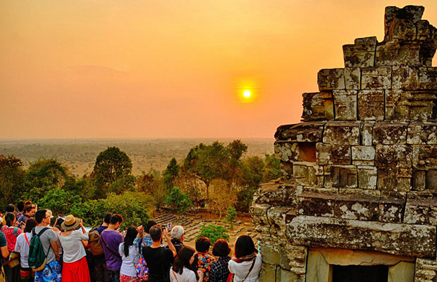 Angkor Adventure Tours 4 Days 3 Nights