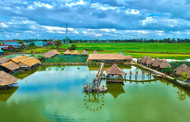 Phnom Krom - In stand View