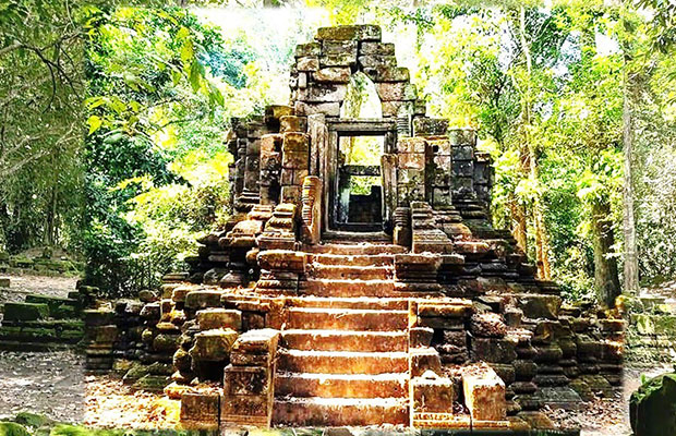 Prasat Top (East)