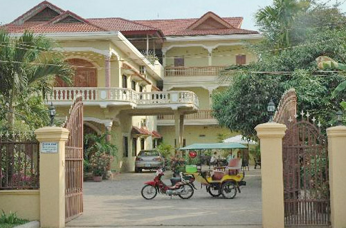 Check Inn Siem Reap Exterior