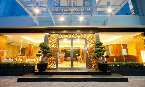 Diamond Hotel -  Night View