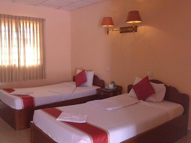 Gold Lion Hotel - Twin Room