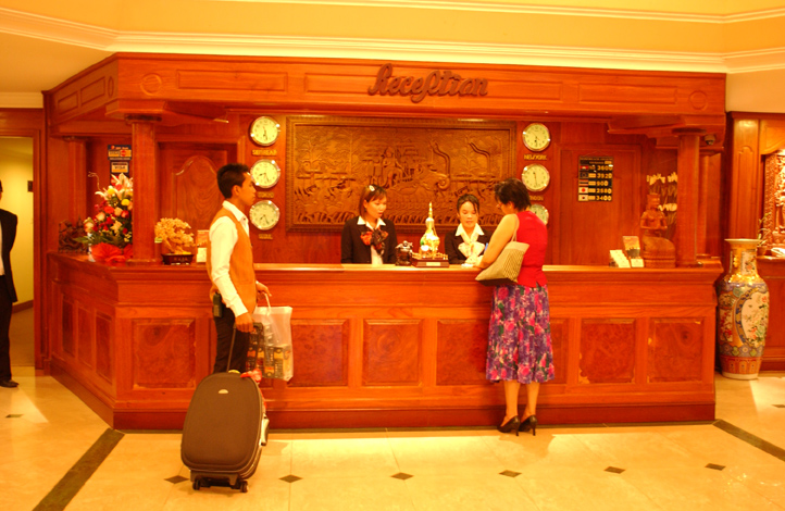 Monoreach Angkor Hotel Reception Desk