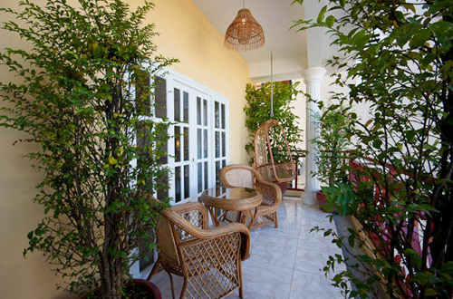 Monument Hotel Terrace Balcony