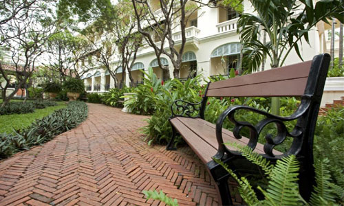 Raffles Hotel Le Royal Phnom Penh - Landscaped Ground