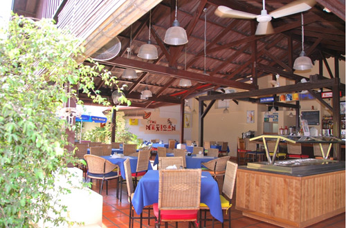 Reef Resort Restaurant Area