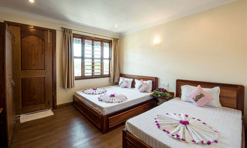 Seng Hout Hotel Twin Room