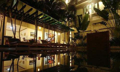 Tanei Guesthouse Pool At Night Time