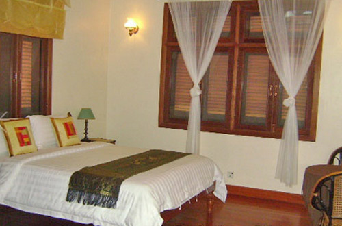 The Pool and Palm Villa Deluxe Room 2