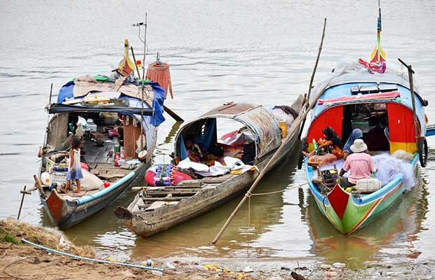 Phnom Penh Traditional Fishing Boat Day Trip Tour