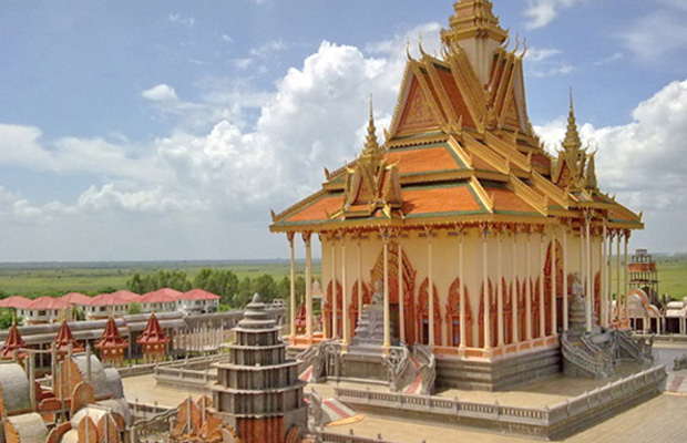 Wat Phnom Thon Mond