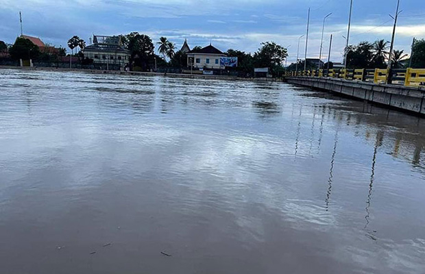 Wat Preah Sedai & Pursat River