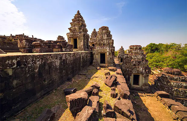 Angkor Wat Shared Tours small Groups sunset