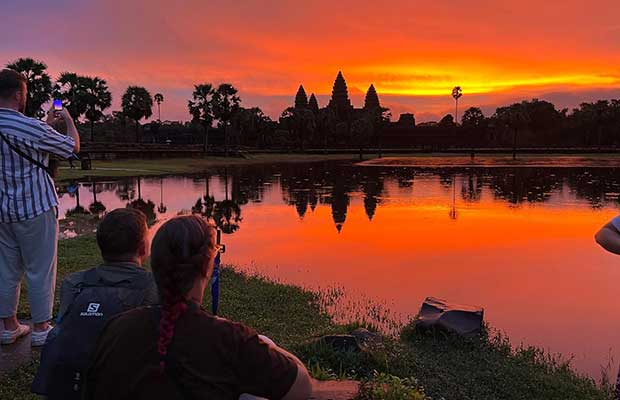 Angkor Thom Temple Guide