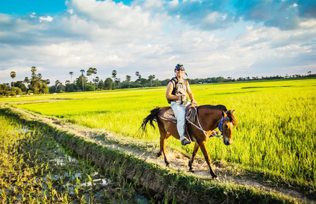 Horse Rides Tour in Angkor