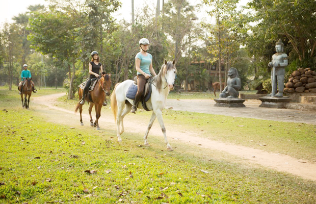 Horse Rides Tour in Village