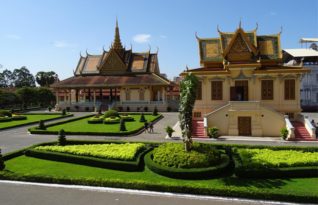 Royal Palace Phnom Penh Inside View