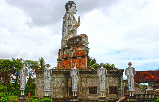 Gold Buddha Hill Battambang