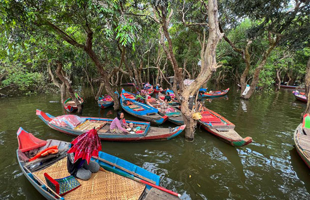 kompong Pluk Floating Village