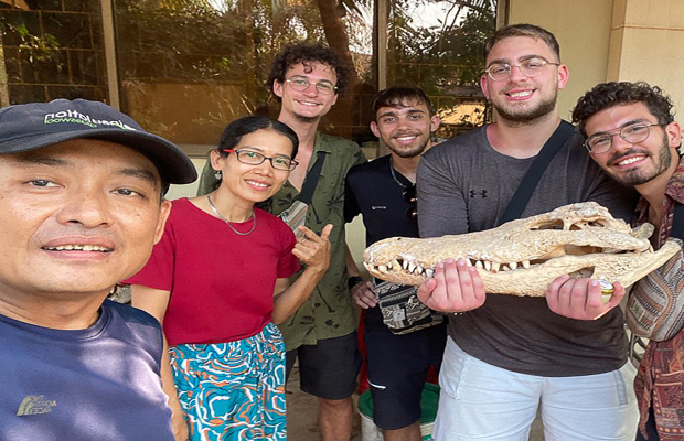 Siem Reap Crocodile Farm Tour